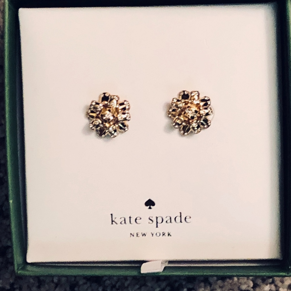 NWT+Gift Box KATE SPADE Gold "Bourgeois Bow" Studs - Picture 8 of 8